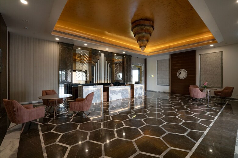 Hotel The Radiant Resort