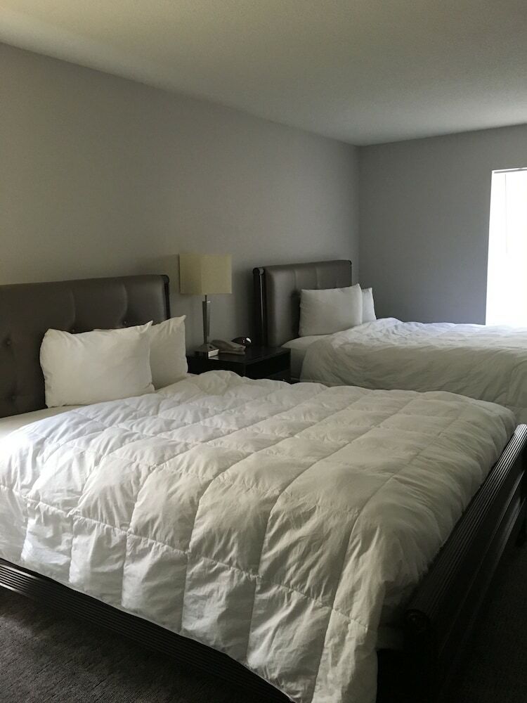 Aparthotel Ambassador Inn And Suites