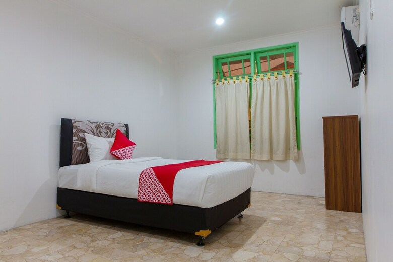 Hotel Oyo 502 Wisma Bukti