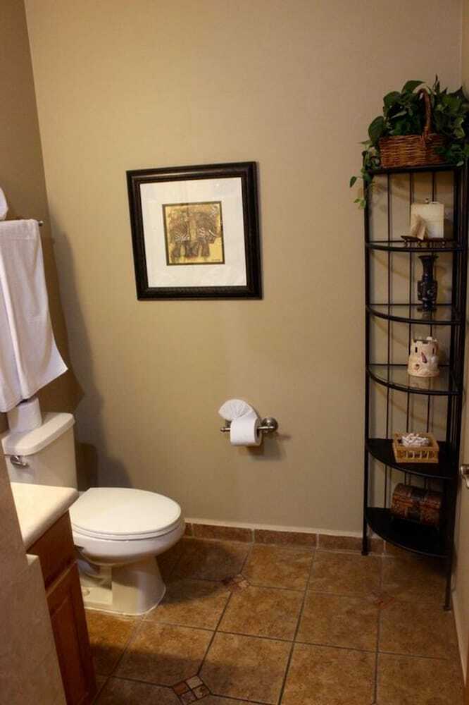 Casa Blanca 2br Cd 703-v By Casago