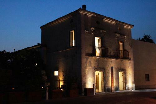 Hostal Porta Aurea