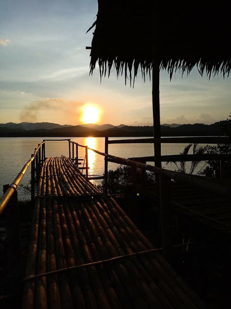 Hotel Thai-myanmar Riverside Resort