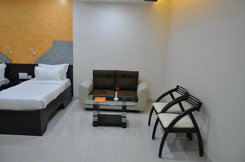 Hotel Savera Holiday Home