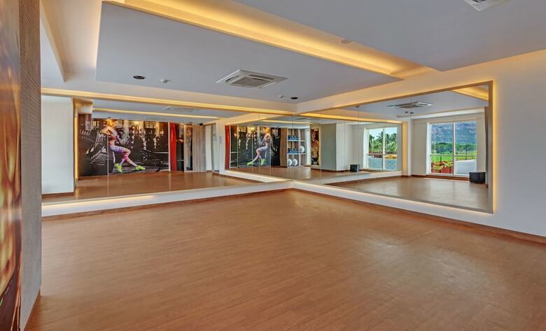 Hotel The Fern Residency Karad