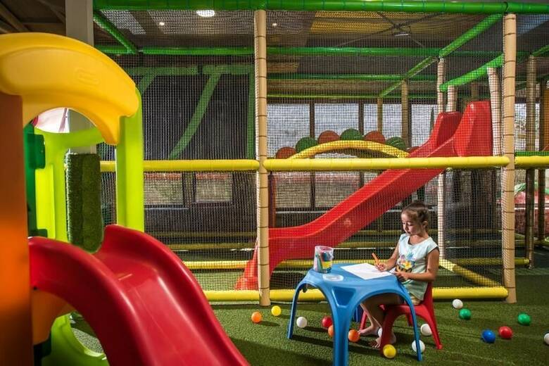 Aparthotel Petousis Hotel & Suites
