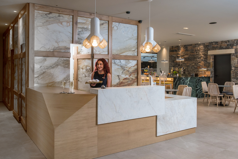 Aparthotel Petousis Hotel & Suites