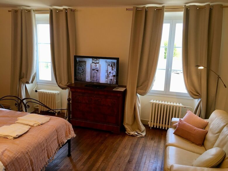 Hotel Les �curies de Voise