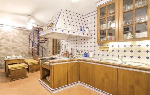 Five-bedroom Holiday Home In Montevirginio Rm
