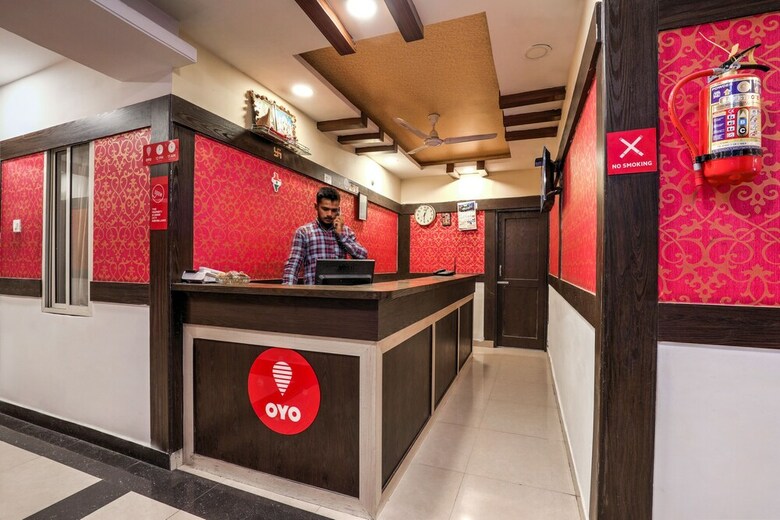 Oyo 14194 Hotel Deccan Lodging And Boarding