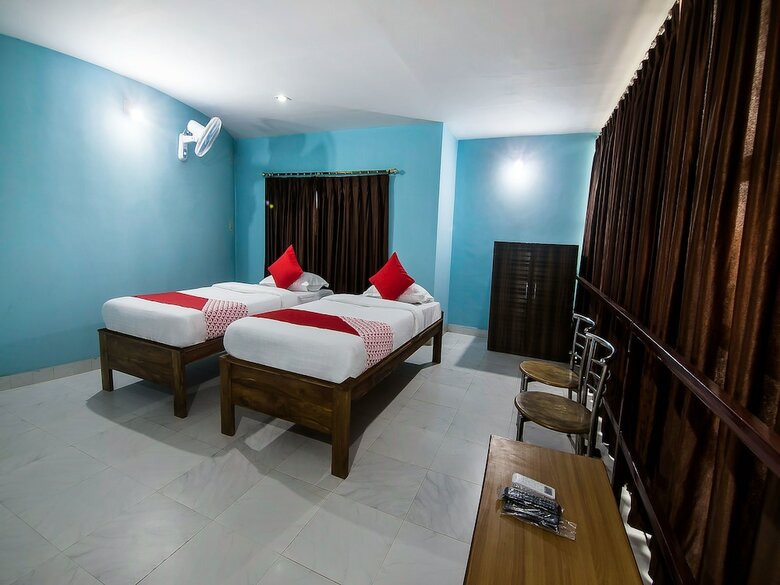 Hotel Oyo 14737 Lg Towers