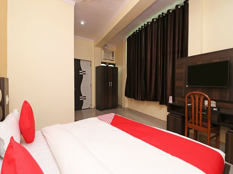 Oyo 16362 Hotel Ashiyana