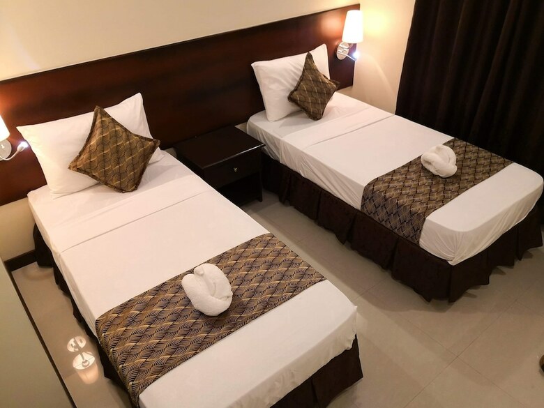 Hotel Avisha Suites