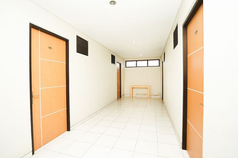 Hotel Oyo 748 R-15