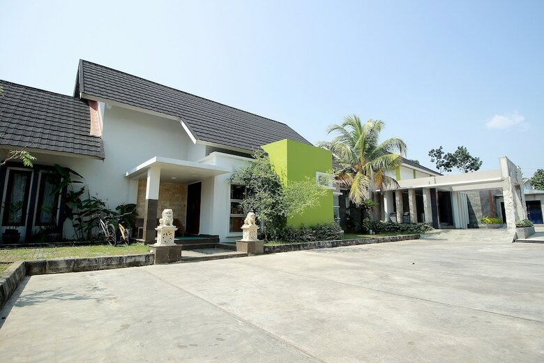 Hotel Oyo 680 Grhadika Jodipati