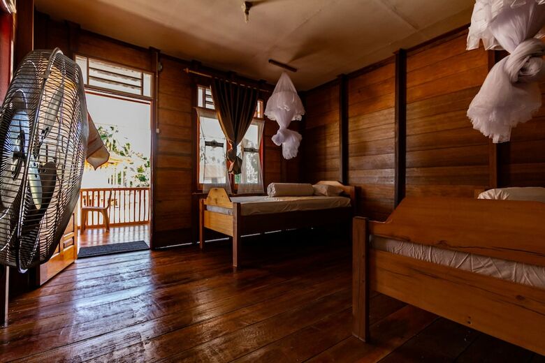 Bed & Breakfast Lances Right Villas Katiet