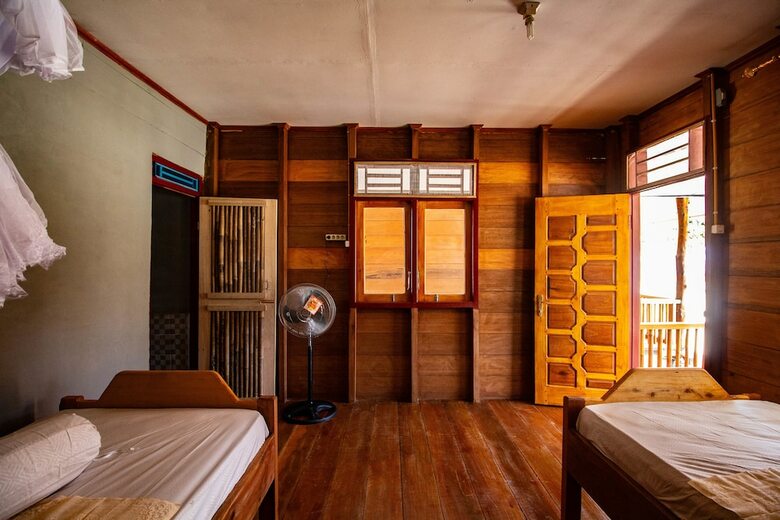 Bed & Breakfast Lances Right Villas Katiet