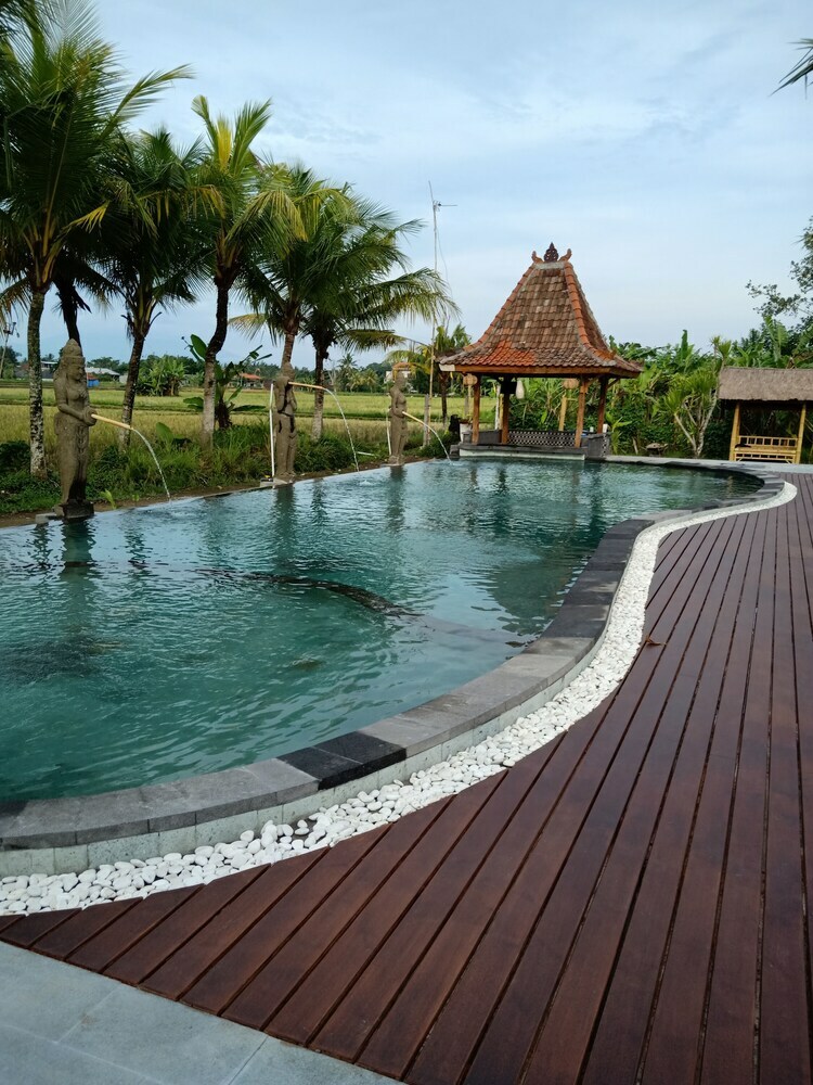 Mas Village Resort