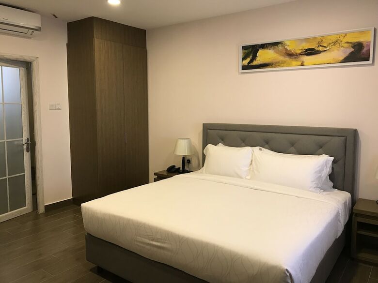 Hotel Lotus Seaview Beach Resort & Spa