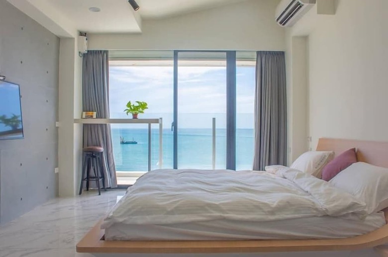 Bed & Breakfast Beach Front Villa