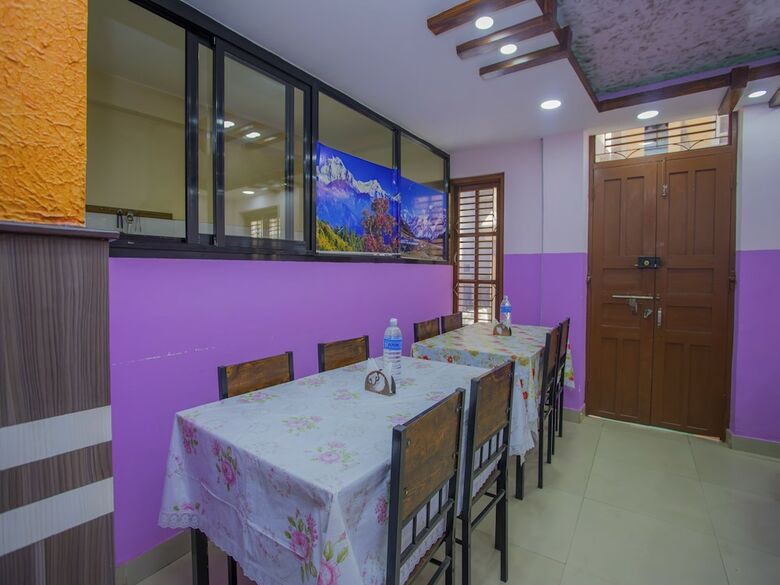 Oyo 297 Hotel Aayam