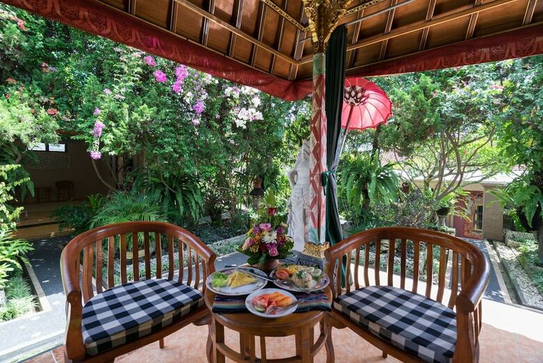 Hotel Nuaja Balinese Guest House