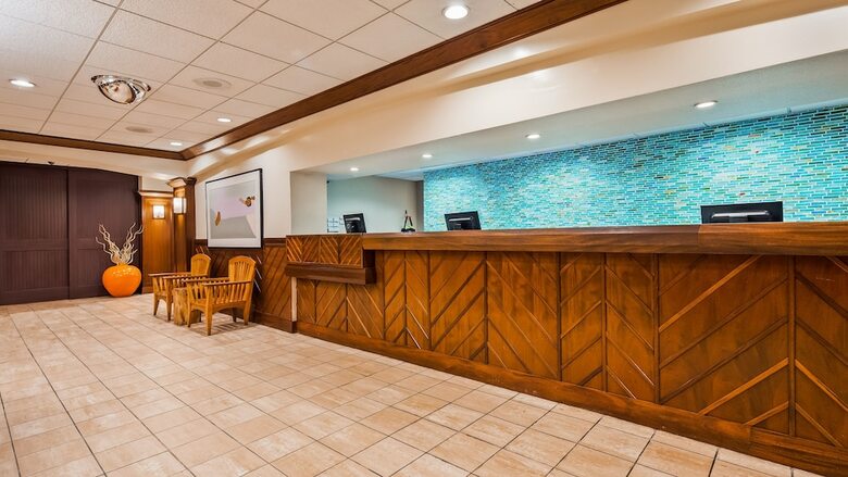 Airport Honolulu Hotel