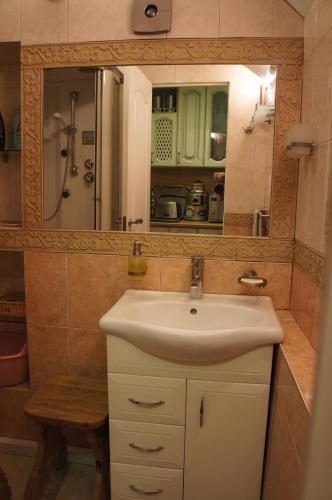 Hostal Guest House On Liteyny 43