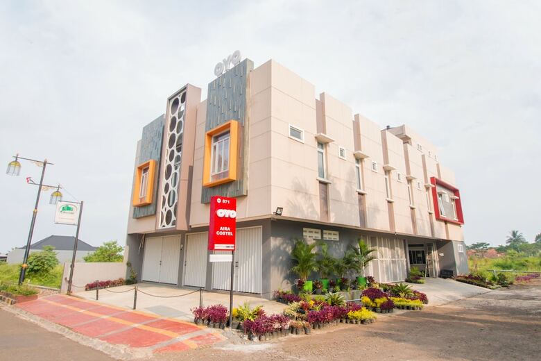 Hotel Oyo 871 Aira Costel