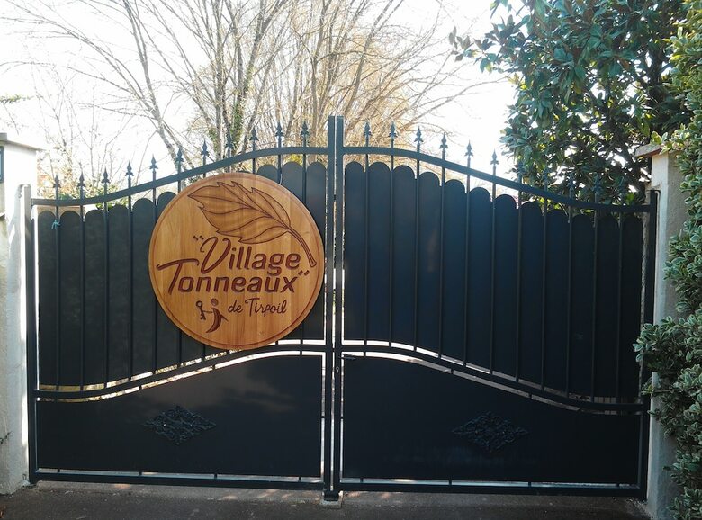 Village Tonneaux de Tirpoil