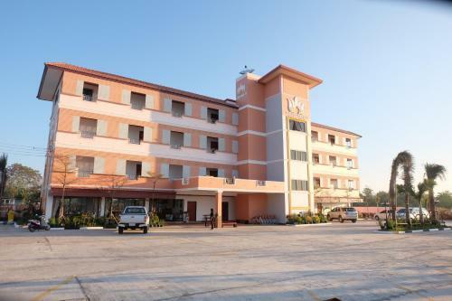Thatphanom View Hotel