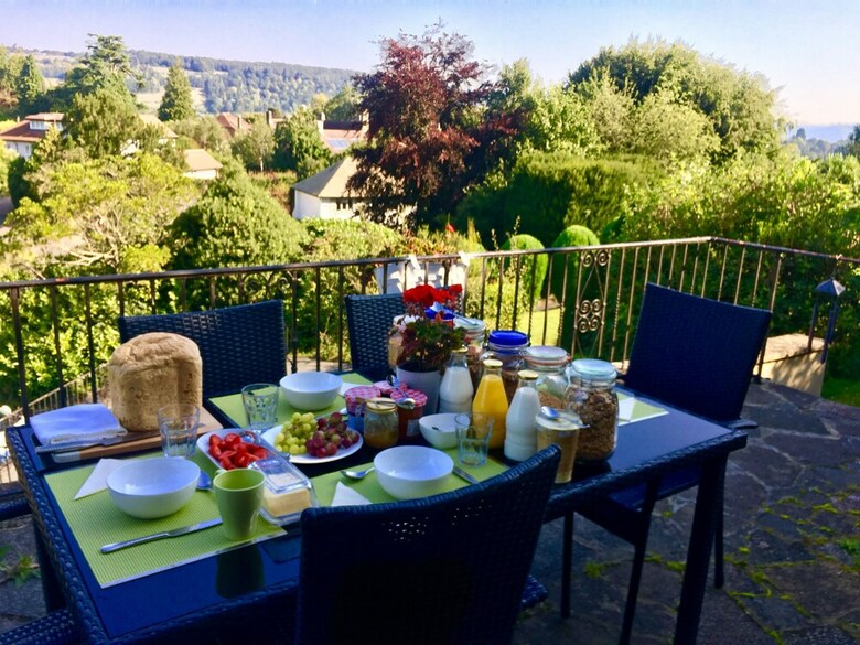 Ranmore Rise Bed And Breakfast