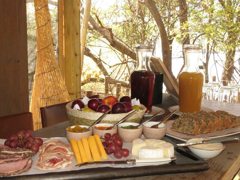 Posada Tsowa Safari Island