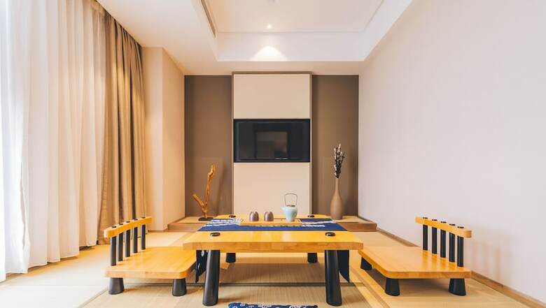 Atour Hotel South Lake Jiaxing