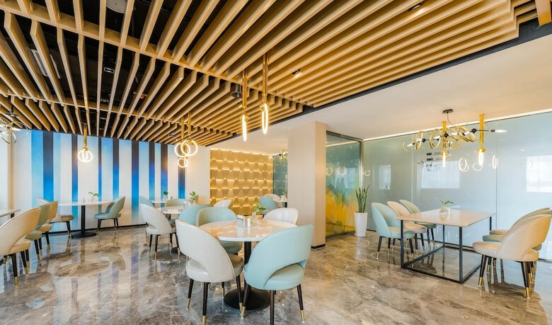 Atour Hotel South Lake Jiaxing
