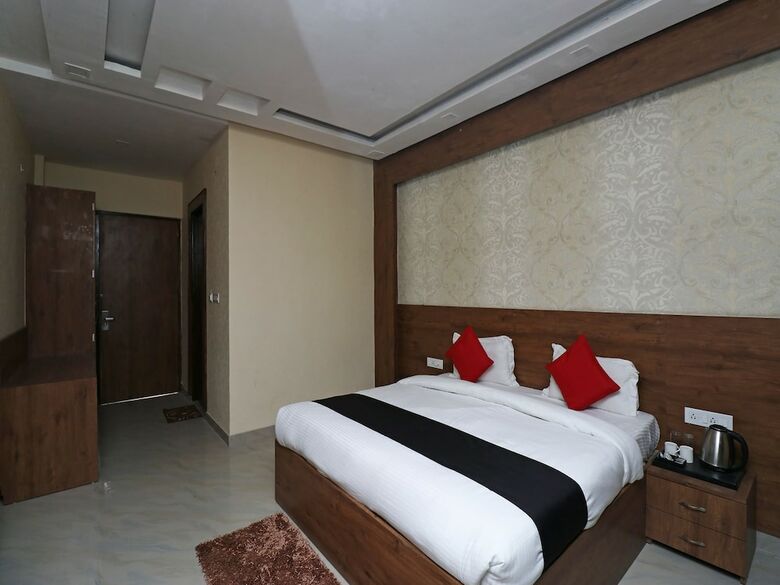 Hotel Capital O 30857 The Kd Resort