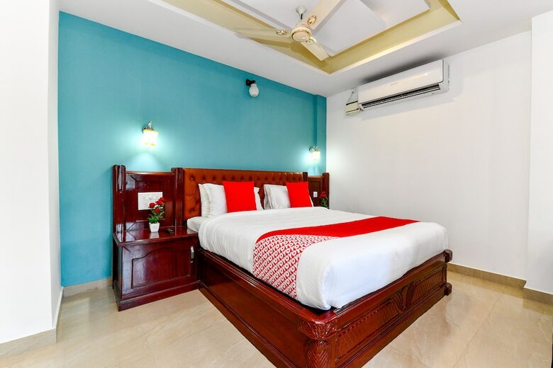 Hotel Oyo 28276 Harshavardhana Inn