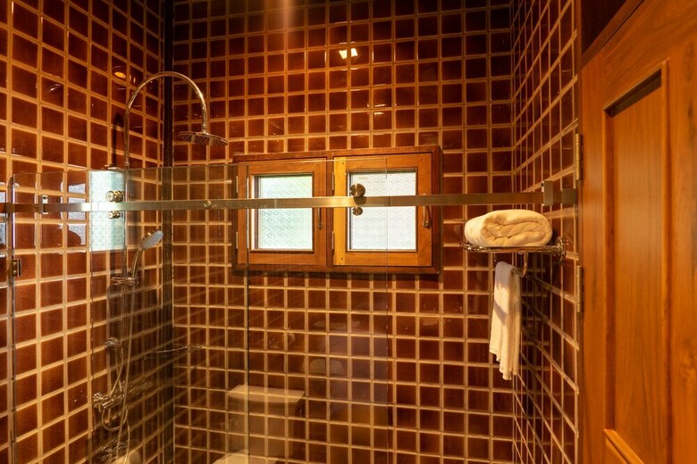 Hotel Ruean Racha Resort