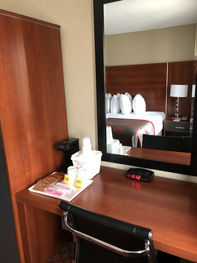 Hotel Ramada By Wyndham Staten Island