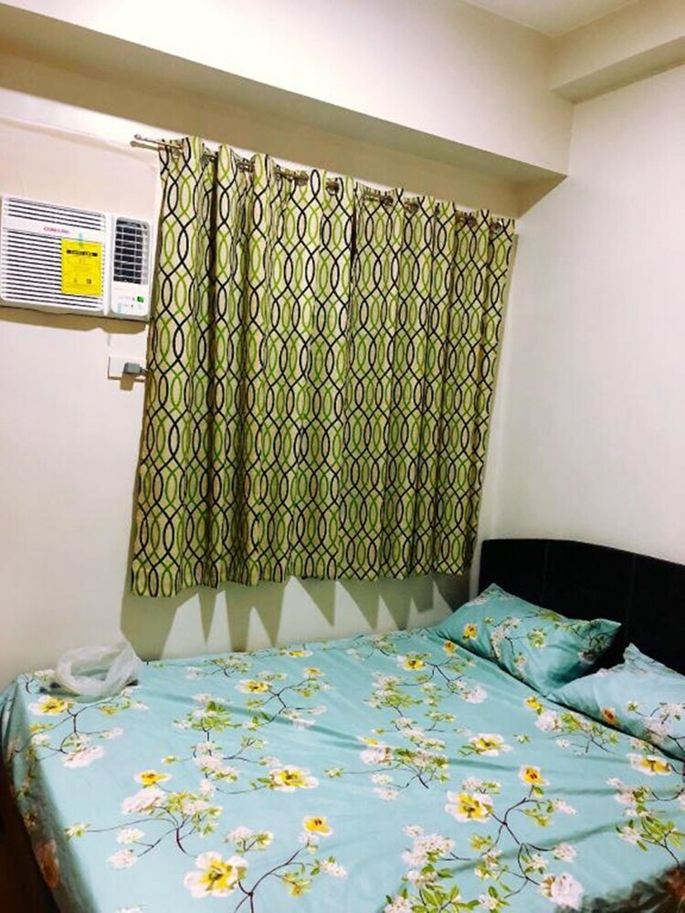 Happy Stay At Trees Residences