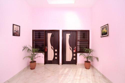 Oyo 11497 Hotel Sharnam