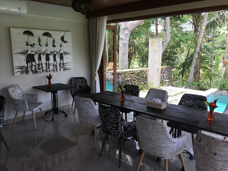 Bed & Breakfast Puri Raya Villa Ubud