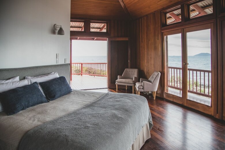 Posada Camp Island Lodge