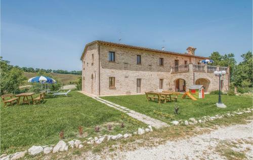Two-bedroom Apartment In Urbino -pu-