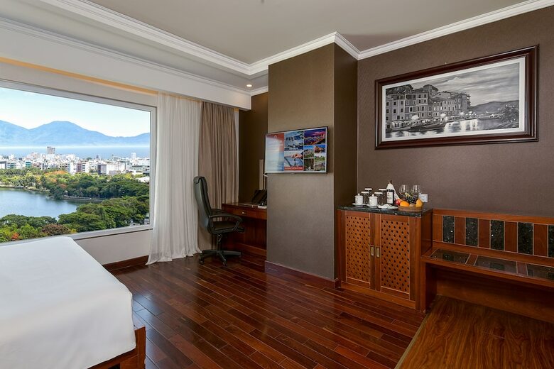 Hotel Hom - How Da Nang Airport
