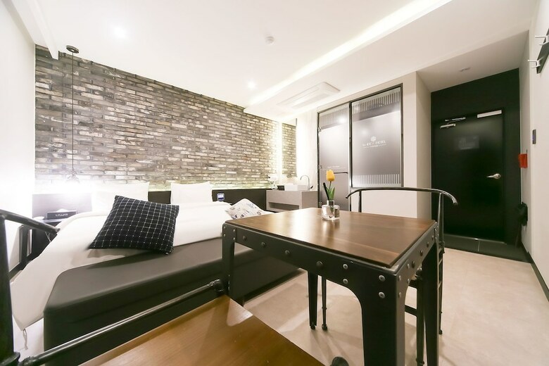 Le Idea Hotel