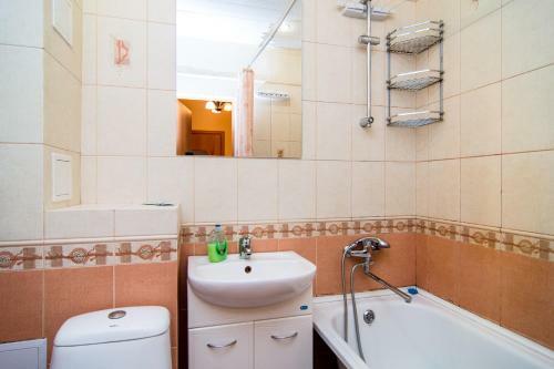 Apartamento April On Syssolskoe Shosse 17/2