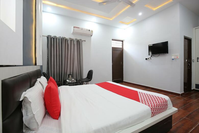 Hotel Oyo 42991 Mehra Dhaba