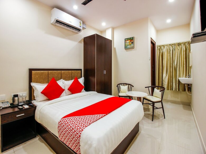 Oyo 23323 Hotel Dove