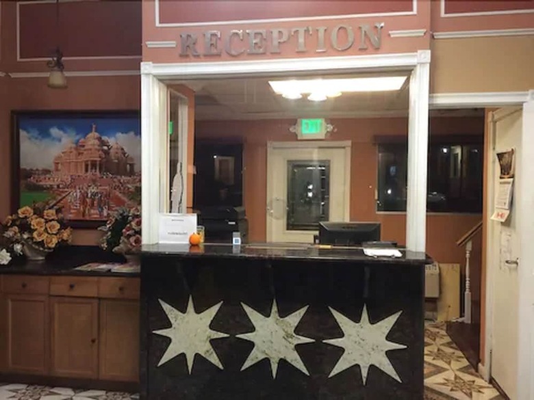 Motel Regal Inn & Suites