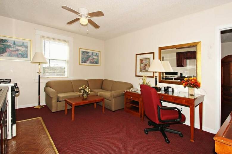 Motel Regal Inn & Suites